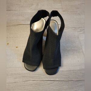 Chic Black Women's Peep-Toe Heels